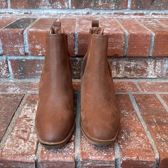 Mia Emersyn Pull On Brown Ankle Bootie Women's Size 8.5 - Picture 2 of 6